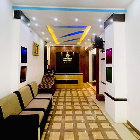 Hotel Zam Zam Residency Cheruppulasseri Exterior foto